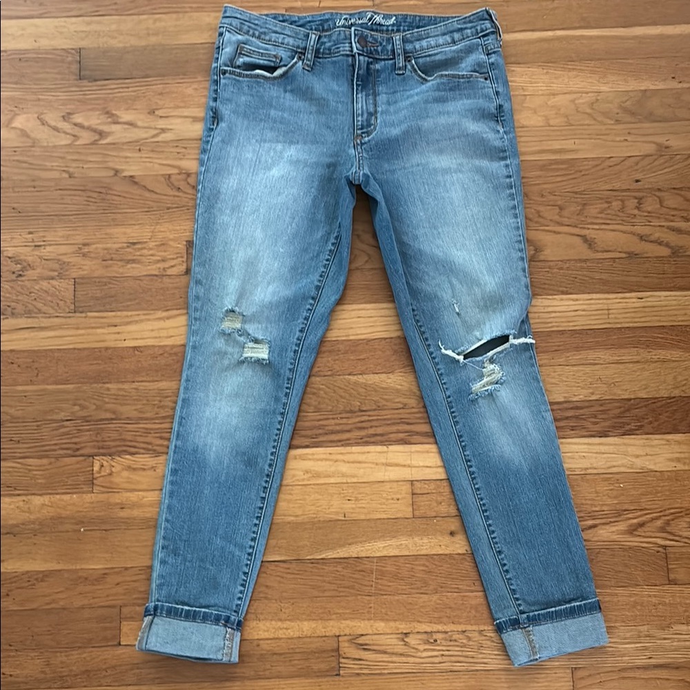 Universal Thread Blue Ankle Cropped Jeans Distressed